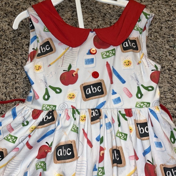 Girls 8 Bella & Omi Back to School gorgeous Peter Pan dress & matching shorties - Picture 3 of 16